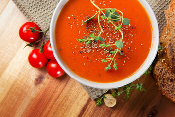 Delicious Tomato Soup with Bread