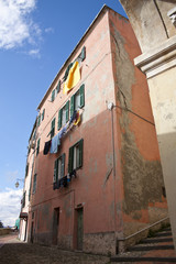 Fototapeta na wymiar Imperia Porto Maurizio - Romantic street