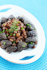 Lentil stew with morel