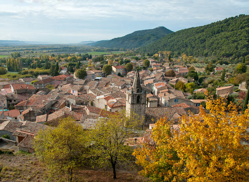 Village de Peyruis (04)