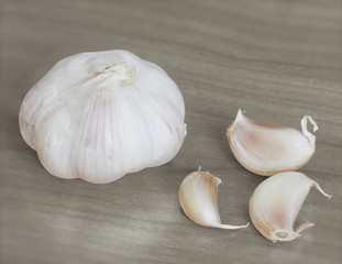Garlic on a wood