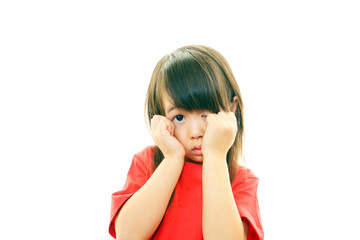 泣いている女の子