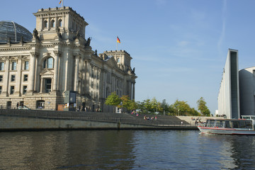 Bundestag und Paul-Löbe-Haus