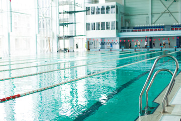 Obraz premium Close-up of ladder in swimming pool