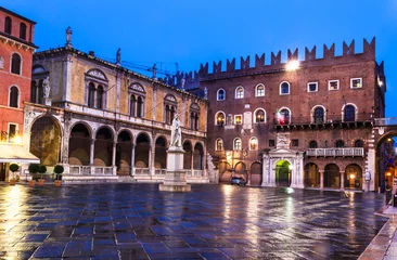 Lichtdoorlatende gordijnen Artistiek monument Piazza dei Signori, Verona