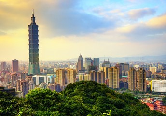 Naklejka premium Tajpej, Tajwan Skyline