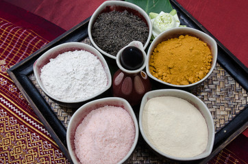 Scrubb powder for spa massage