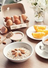 Obraz na płótnie Canvas fresh healthy breakfast