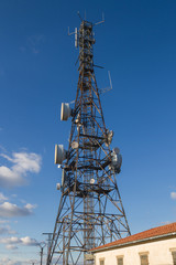torre de telecomunicaciones