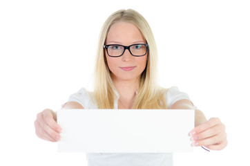Fototapeta premium frau mit brille und hinweisschild