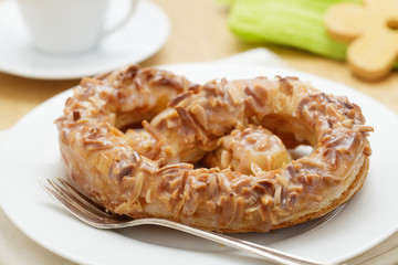 Nussbrezel
