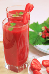Refreshing strawberry smoothies
