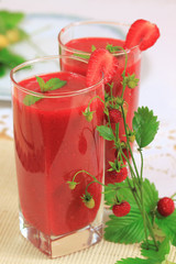 Strawberry smoothies