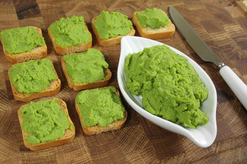 Green peas puree
