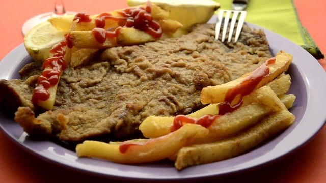 Milanesa con fritas
