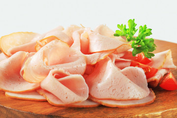 Thinly sliced chicken ham