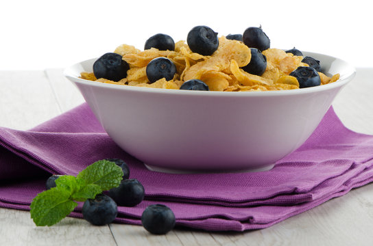 Cereal and blueberries