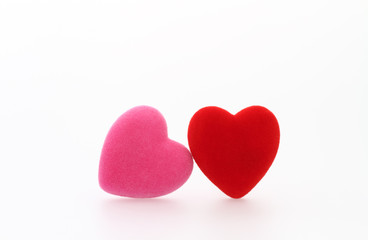 赤とピンク２個の寄り添うハート