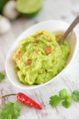 Schälchen mit Guacamole
