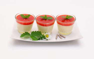 Erdbeer-Vanille-Dessert