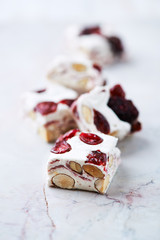 Cranberry and nut nougat