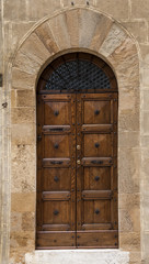 vecchia porta di legno ,Toscana,Italia