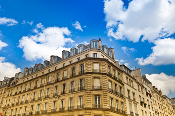 Fototapeta na wymiar Häuser in Paris, Frankreich