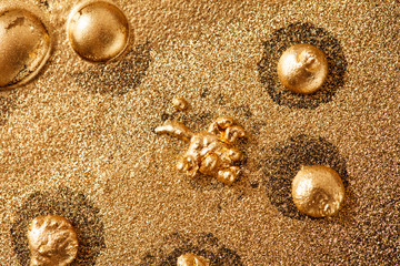 gold background