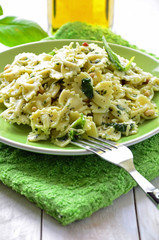 Spinach and Pine Nut Pasta