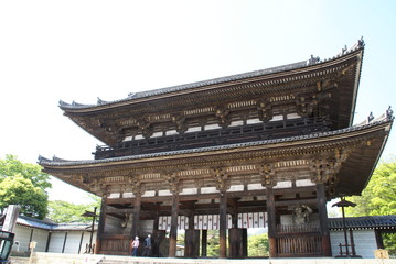 Fototapeta premium 世界遺産 仁和寺 二王門