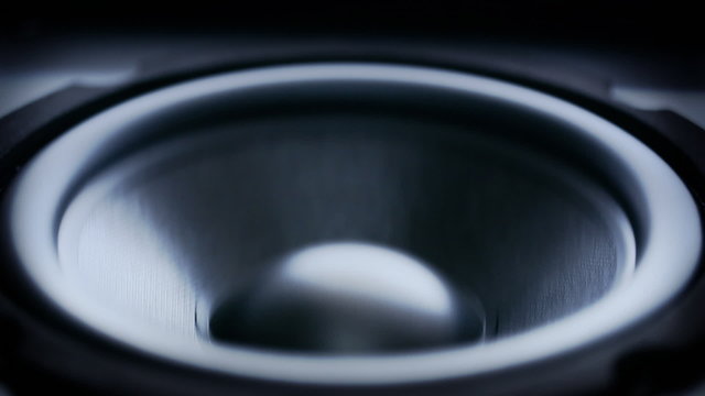 Thumping Bass Audio Speaker