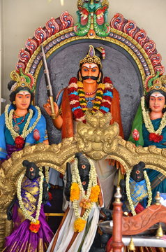 Statues in Sri Mariamman Hindu Temple in Singapore Chinatown