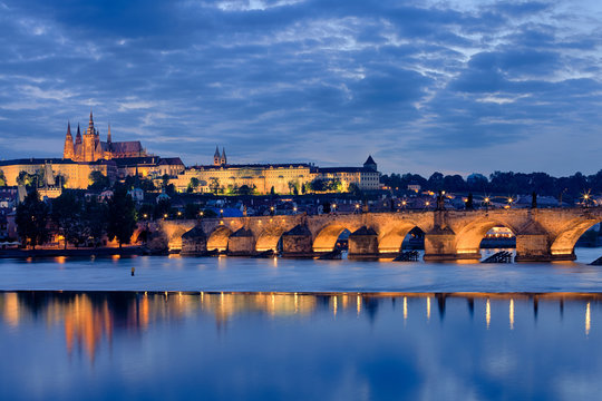 Karlsbr&uuml;cke &uuml;ber die Moldau, Prag