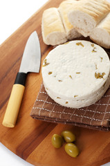 caciotta con olive