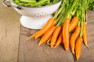 Fresh green peas and carrots