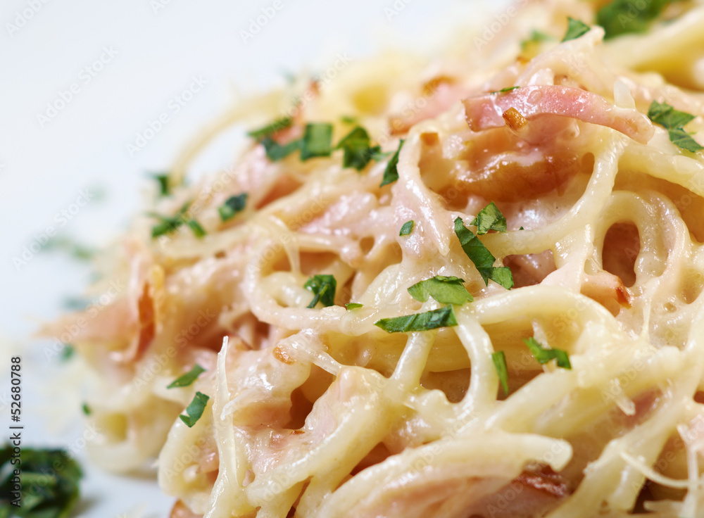 Canvas Prints spaghetti carbonara on bowl