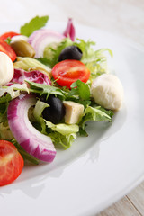 Vegetable salad with cheese