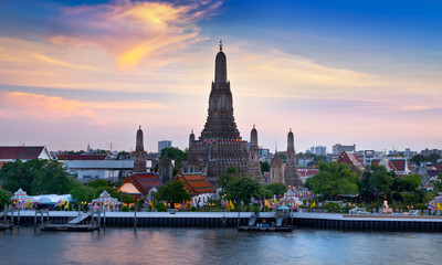 Obraz premium Wat Arun, Landmark and No. 1 tourist attractions in Thailand.