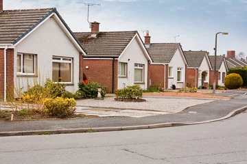 Foto op Plexiglas suburban bungalows on housing estate © stocksolutions
