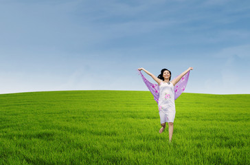 Young woman enjoying freedom