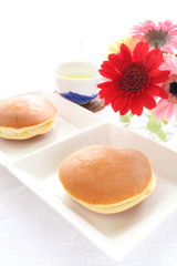  japanese confectionery, Dorayaki and green tea