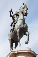 Obraz premium bronze statue of King Philip III