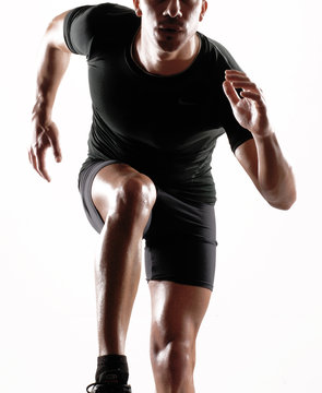 Hombre atleta corredor ejercitando.corriendo