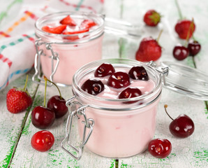 Yogurt with cherries