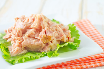 salad from tuna