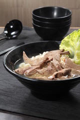 砂肝の麺
