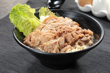 Obraz na płótnie Canvas 牛肉麺