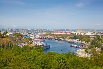 Fototapeta na wymiar Panorama Sewastopolu, South Bay, lotu ptaka. Ukraina, Kr