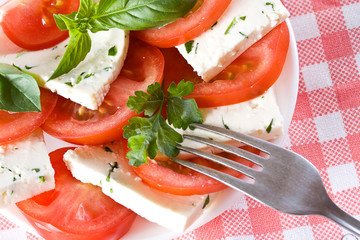 Tomatoes with cottage cheese