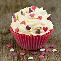 cupcake with hearts